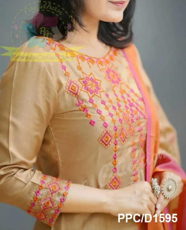 crezy store  cream embroidered handloon catton kurtta set with pant aqnd dupatta